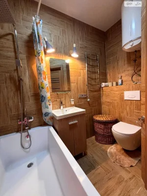 Long-Term Rental Apartment, Holosiiv
