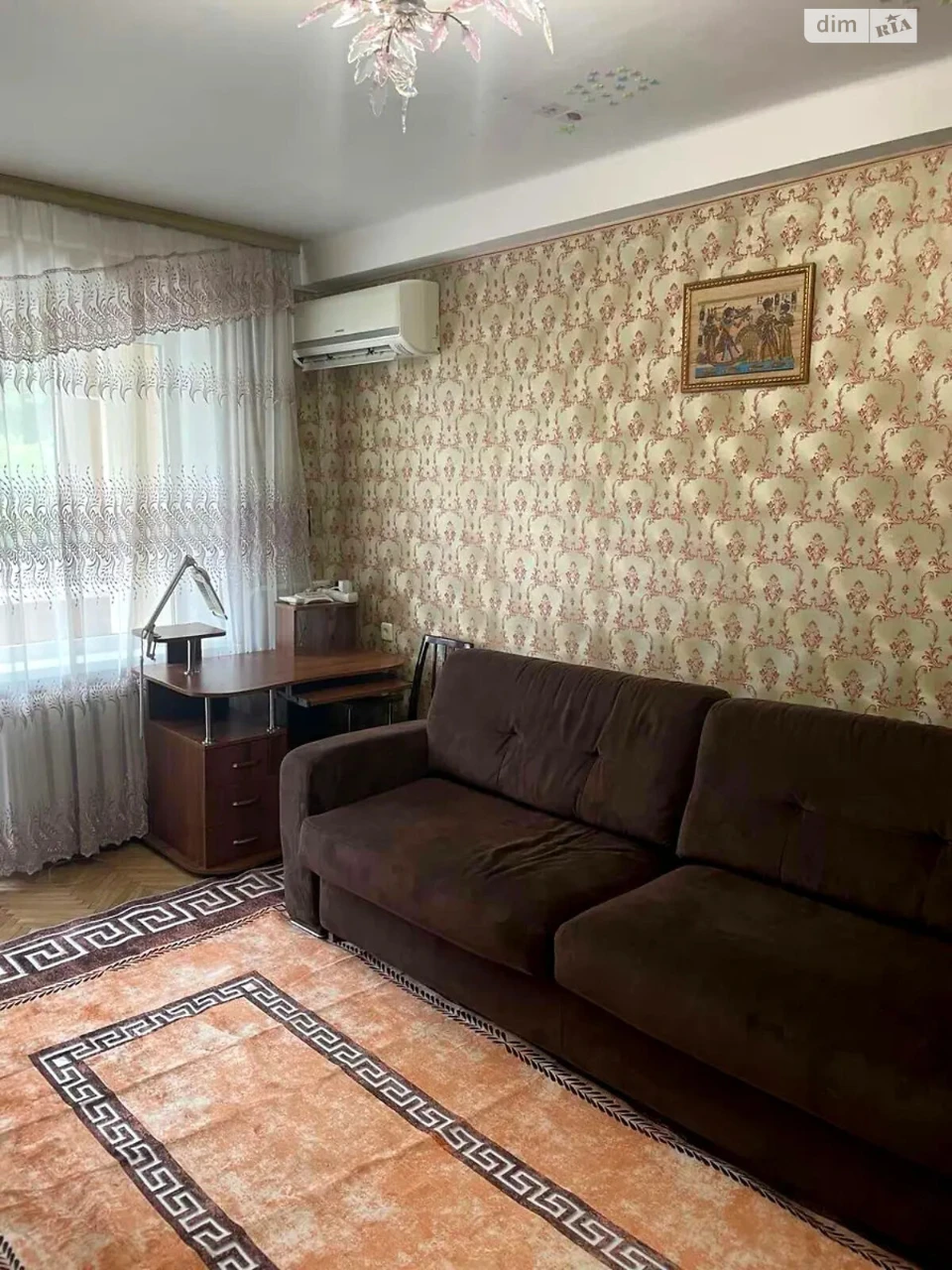 Long-term Rental Apartment, Perhotravnevyi Massiv