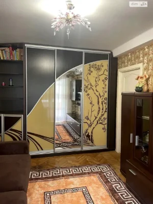 Long-term Rental Apartment, Perhotravnevyi Massiv