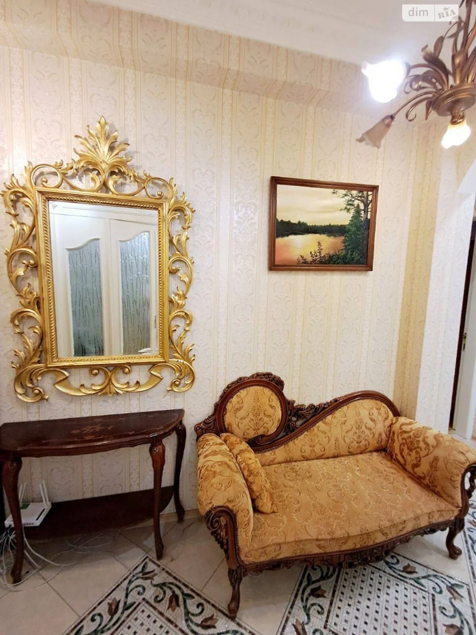 Long-Term Rental Apartment on Lipki Street