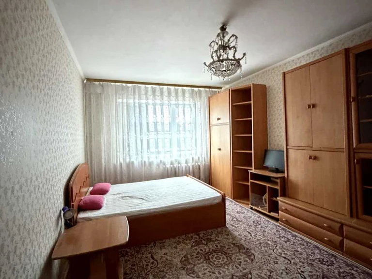 Apartment. Obolons'kyi Prospect, Kyiv