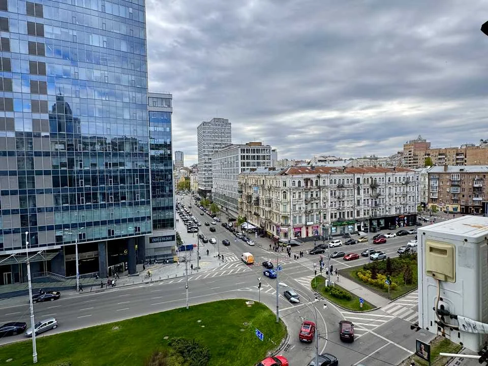 Квартира. Київ, Басейна вул.