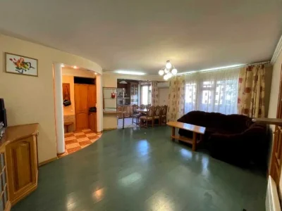 Apartment. Dnipro, Menachem-Mendel Schneerson st.