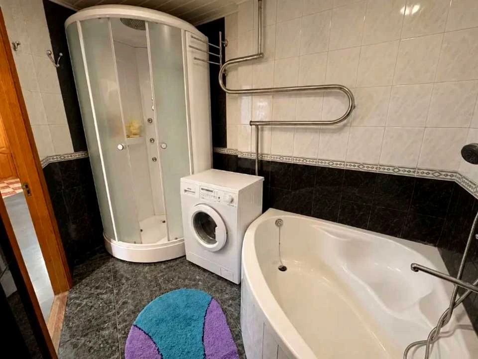 Apartment. Dnipro, Menachem-Mendel Schneerson st.