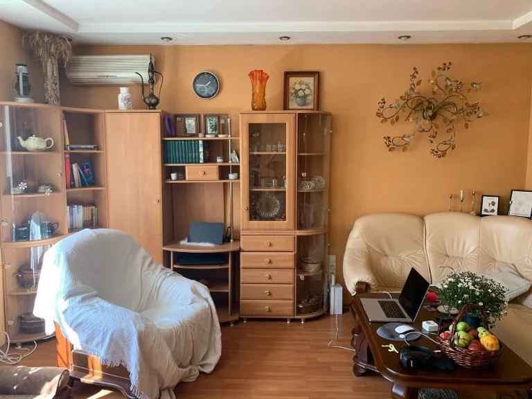 Продається квартира, 50 кв.м, в Сталінку, Центр міста. (3-204-96