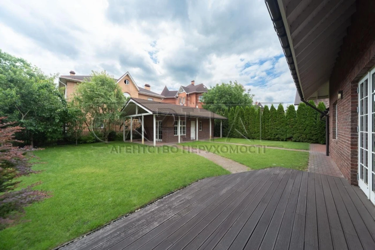 Дом 4 комнаты, 200 м² - Дарницкий, паркинг