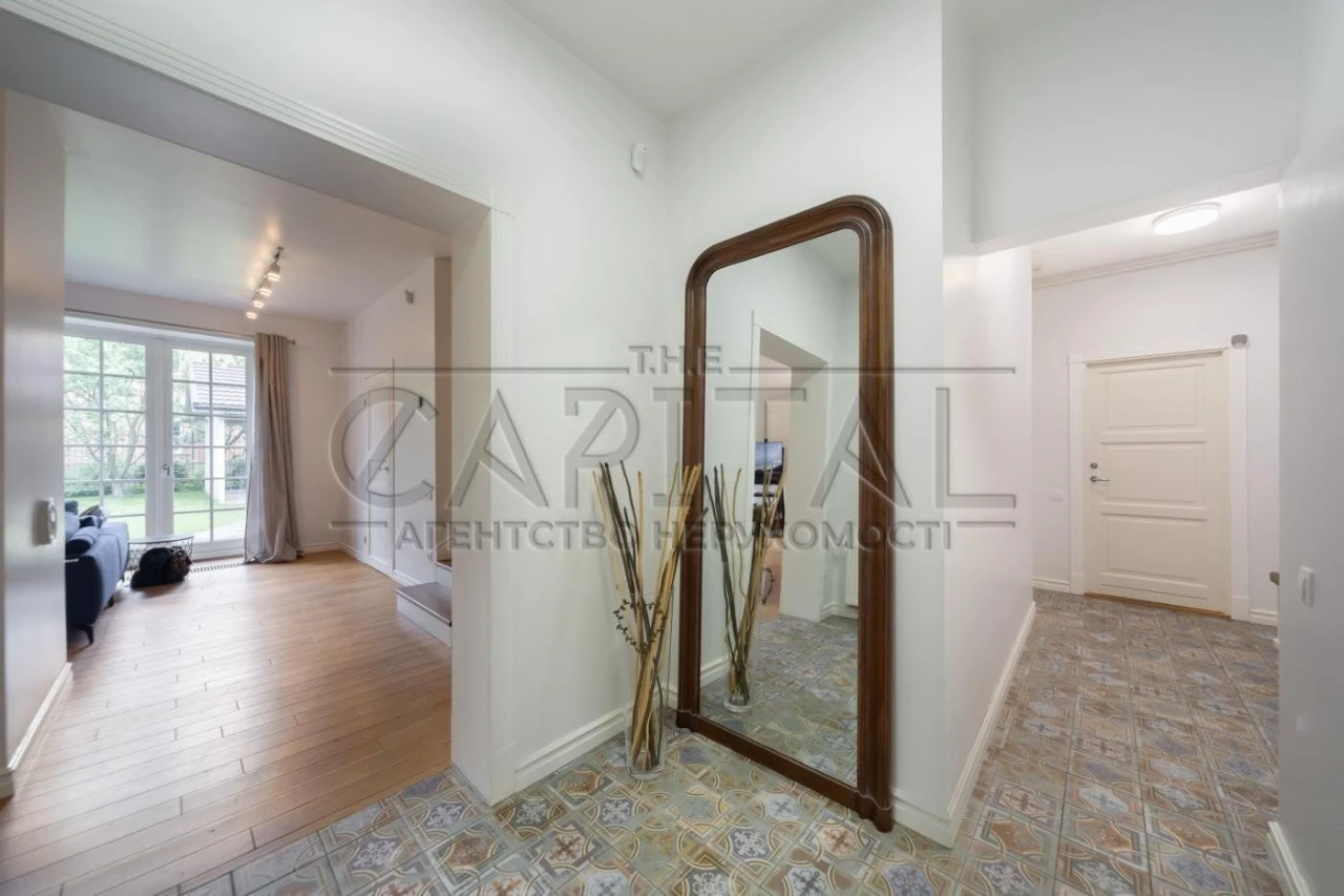 Дом 4 комнаты, 200 м² - Дарницкий, паркинг