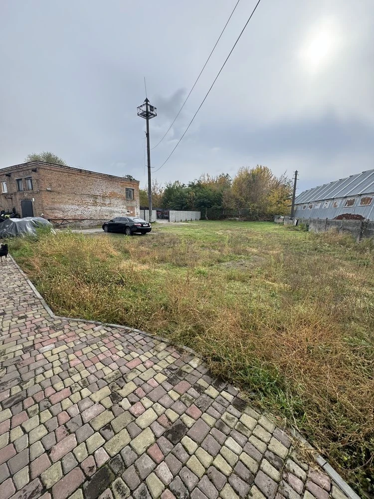 Сдается Коммерция 60 м.2, 15 соток земли под площадку