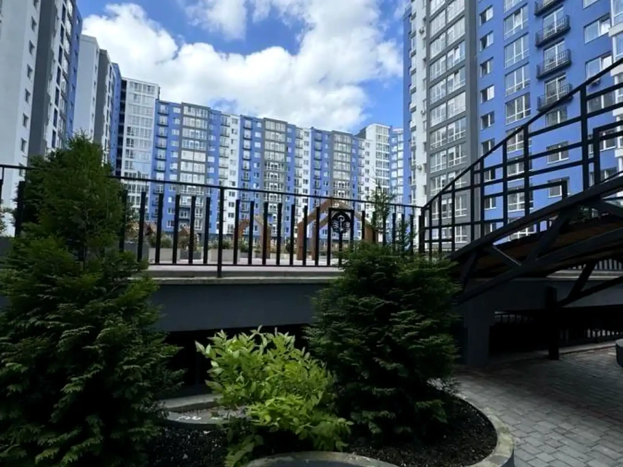 Продається квартира 1-комнатной, 37,5 м² на 13-м этаже.