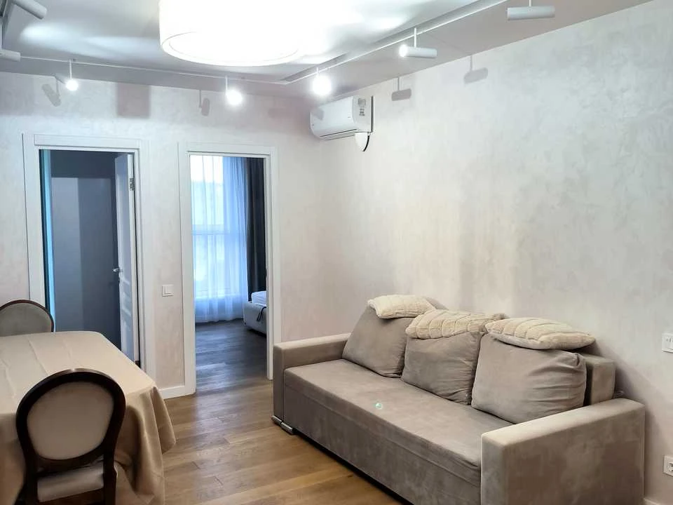 Apartment. Volodymyr Veliky Street, Lviv