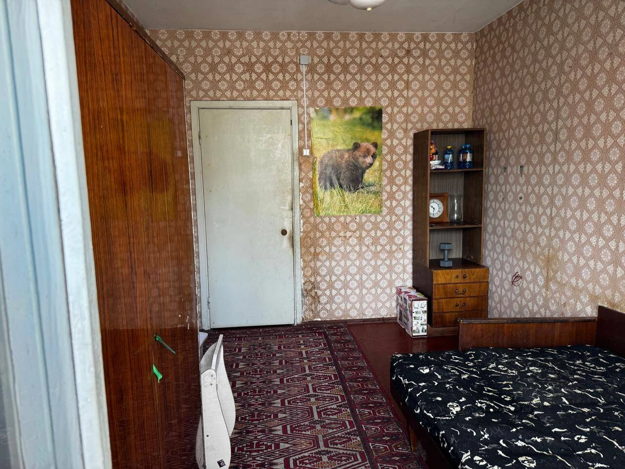 Large two-room apartment for renovation