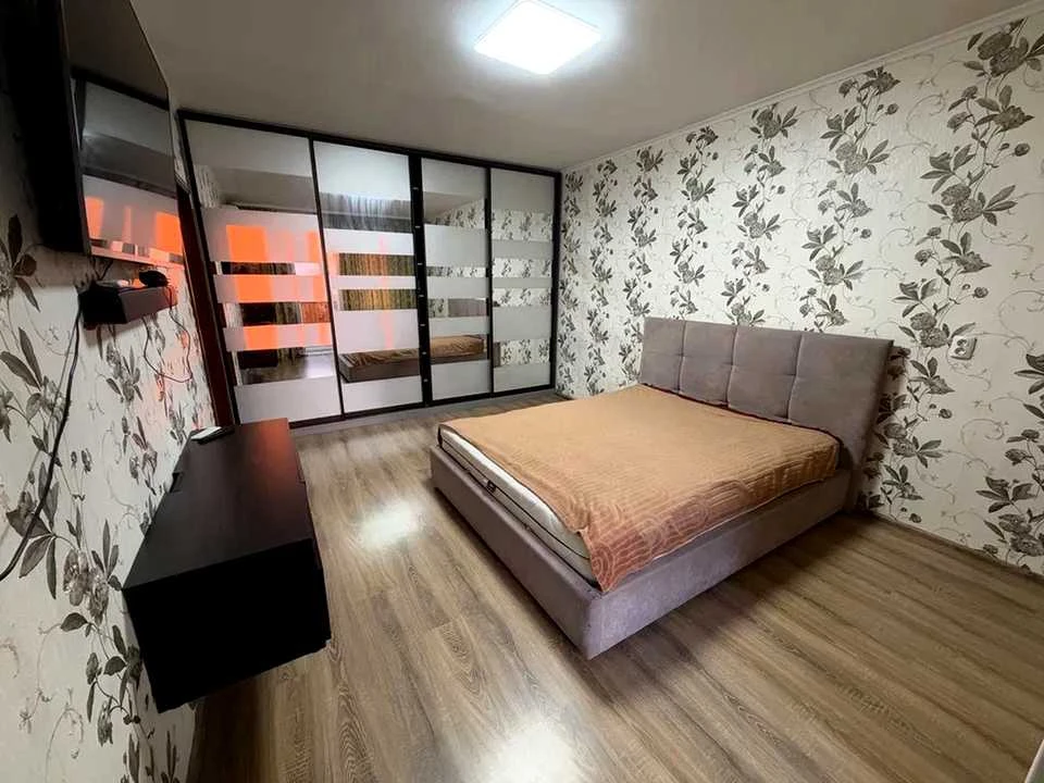 Apartment. Mykoly Ushakova st., Kyiv