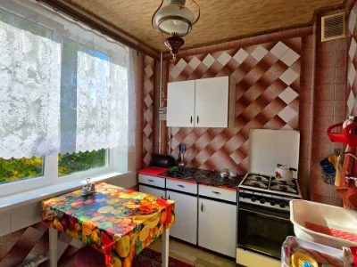 Квартира. Харків, Поздовжня вулиця
