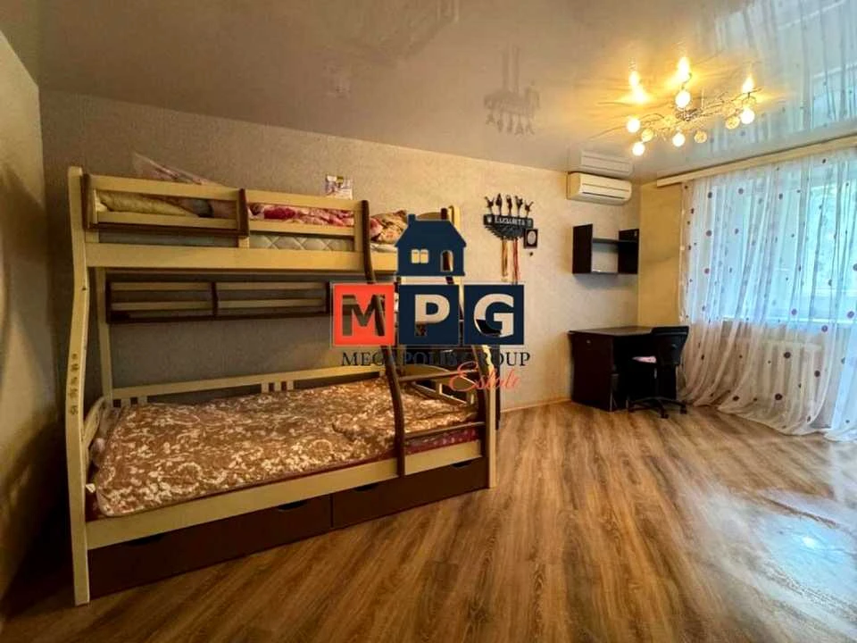 Квартира. Харьков, улица Каденюка