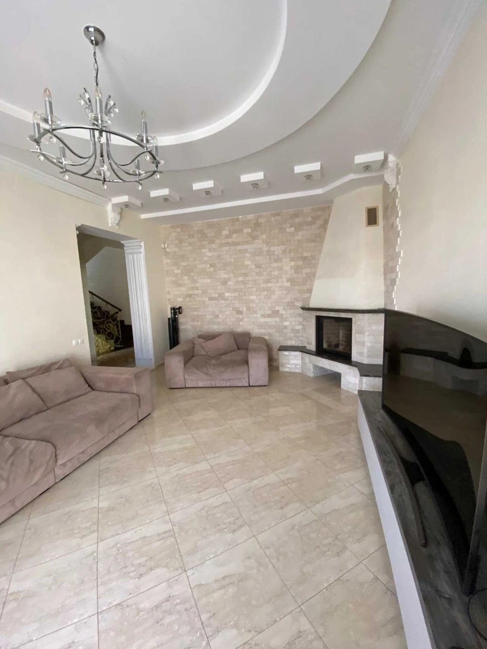 For Sale House in Tiyrova, Zolotaya Gorka 289 m² 15 acres