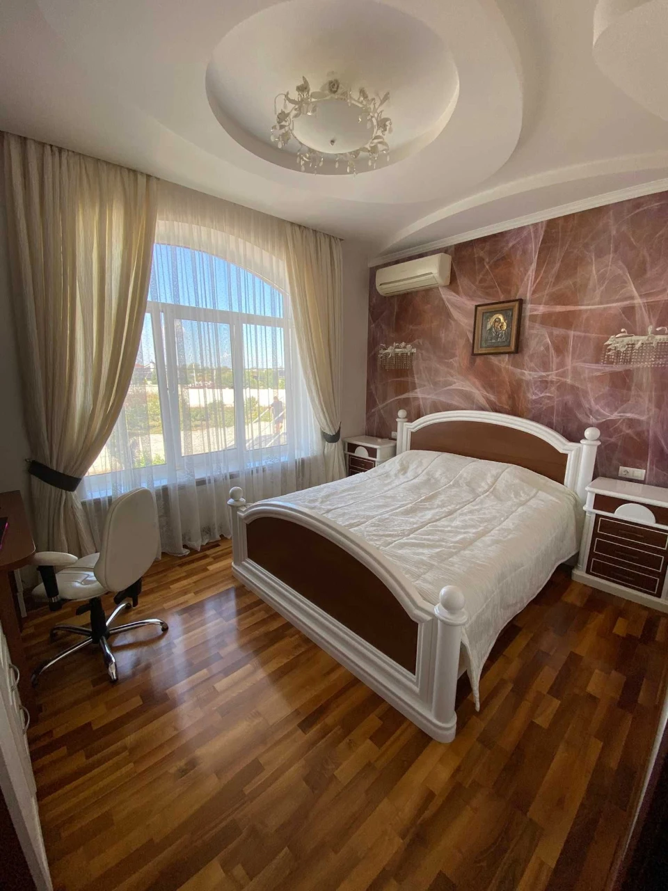 For Sale House in Tiyrova, Zolotaya Gorka 289 m² 15 acres