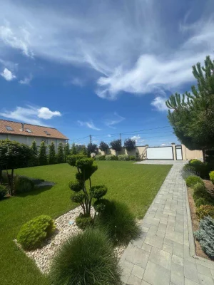 For Sale House in Tiyrova, Zolotaya Gorka 289 m² 15 acres