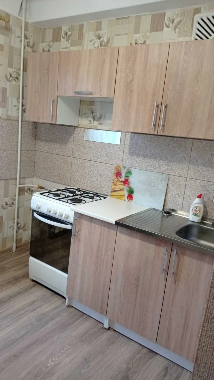 Продается двухкомнатная квартира по ул. Кремлевская, ремонт