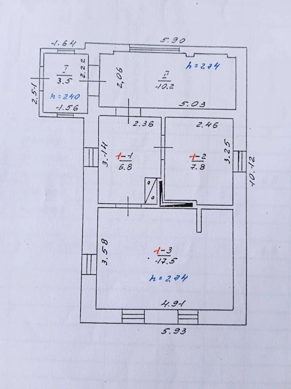 Budget-Friendly House with Amenities in the Suburbs of Poltava!