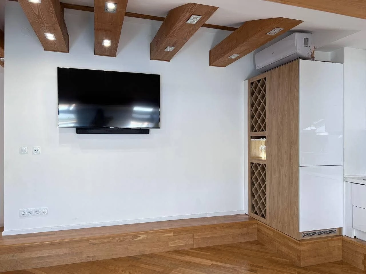 Sale of a 3-bedroom apartment / center / Podgradska