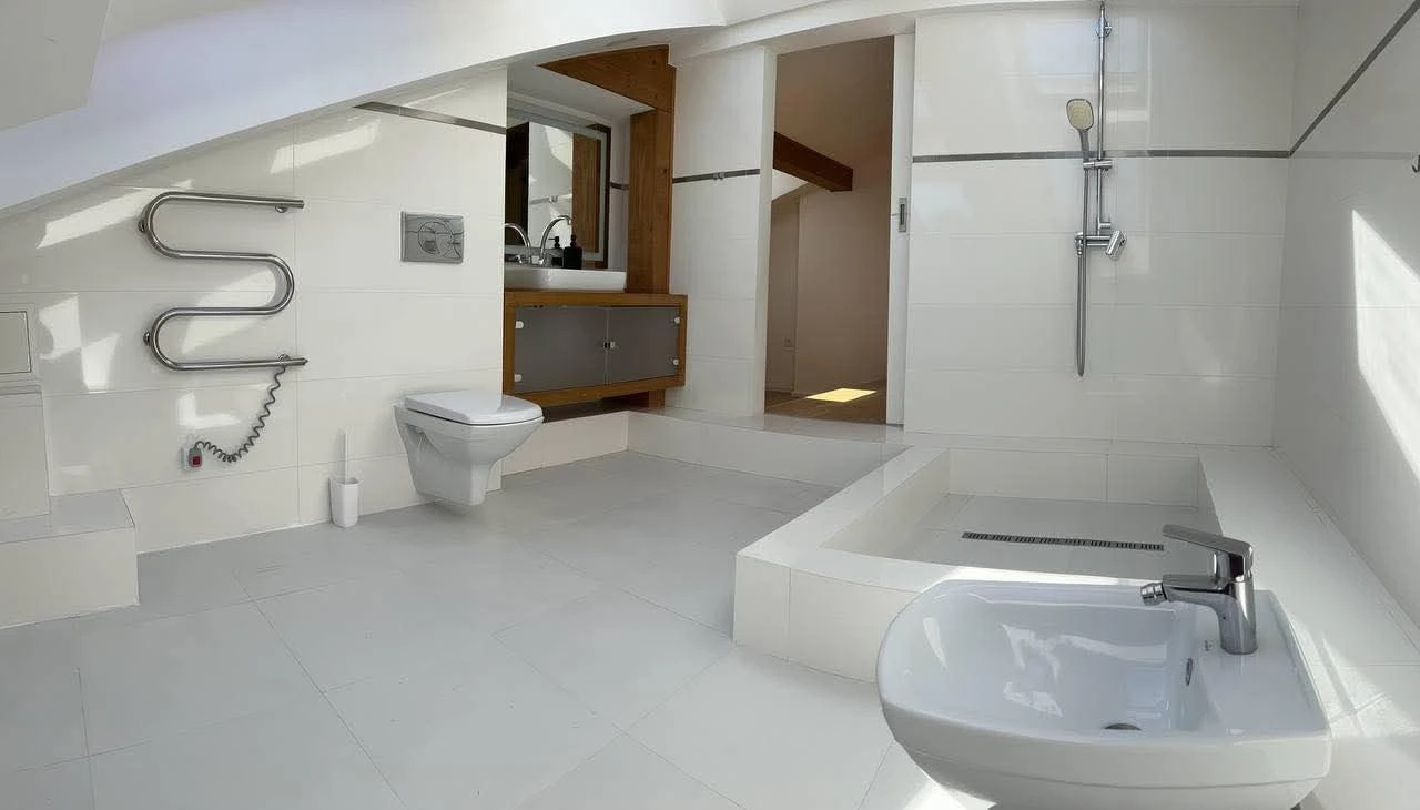 Sale of a 3-bedroom apartment / center / Podgradska