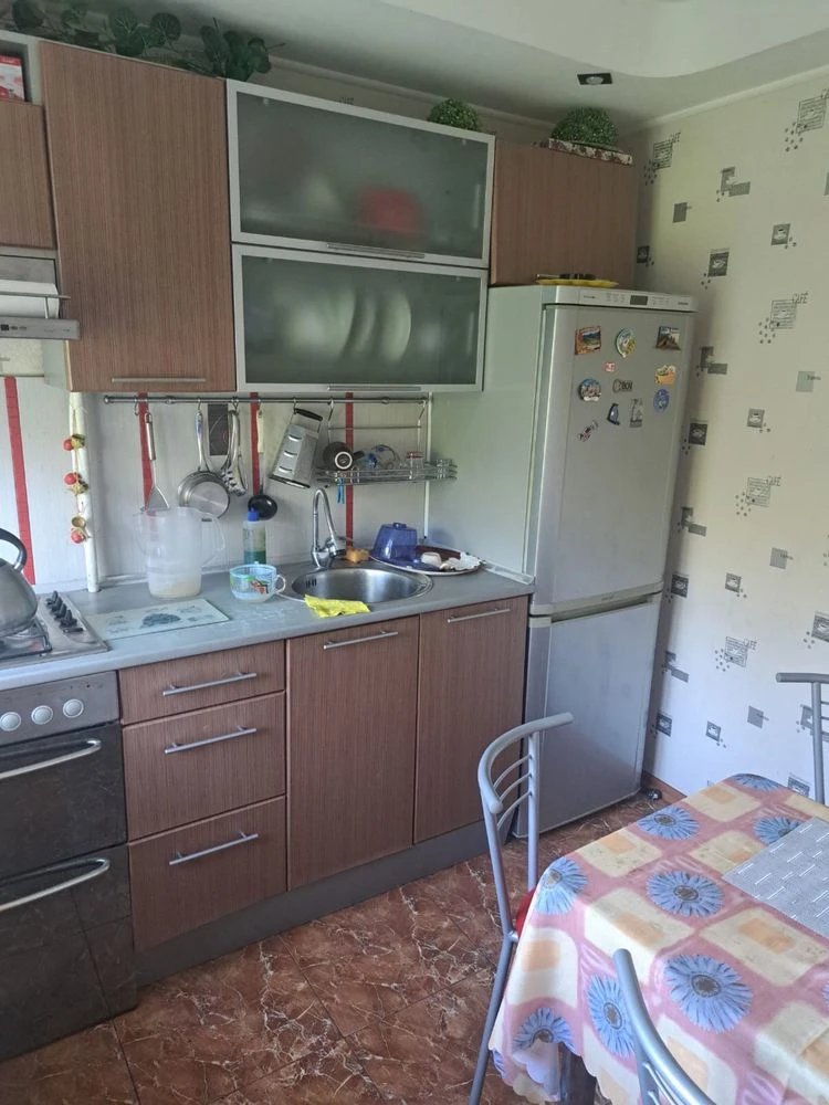 For Sale 3-bedroom apartment on Chekhov Street, 110