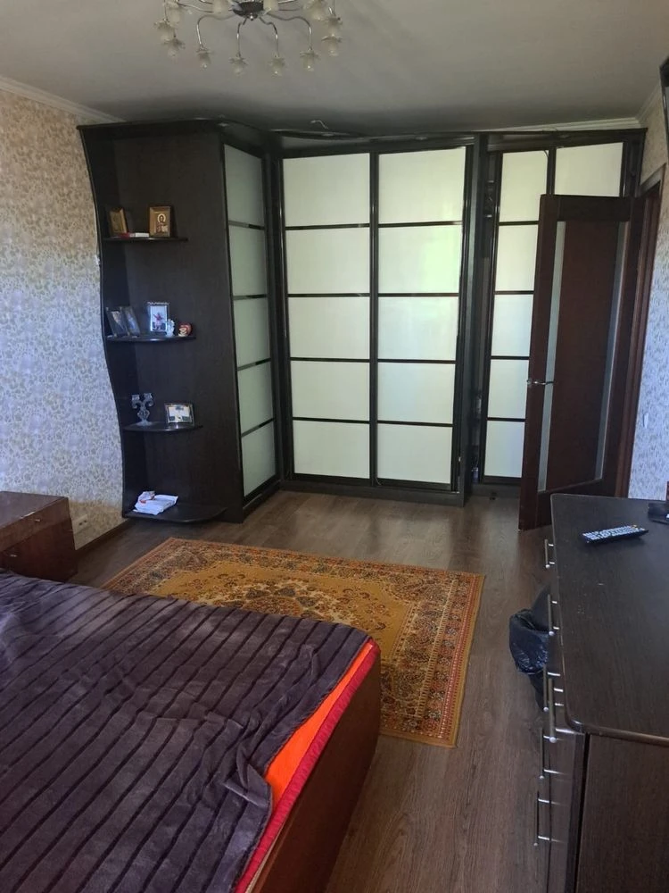 For Sale 3-bedroom apartment on Chekhov Street, 110