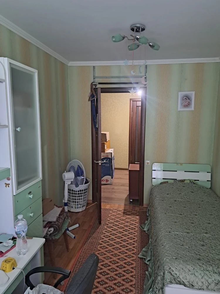 For Sale 3-bedroom apartment on Chekhov Street, 110