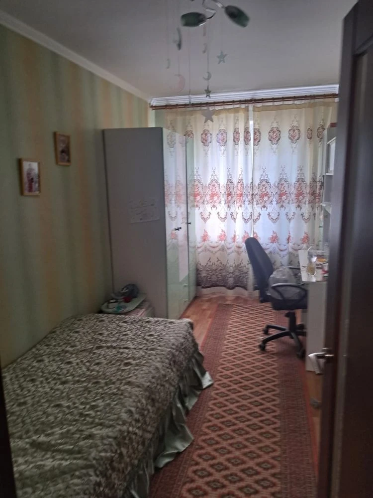 For Sale 3-bedroom apartment on Chekhov Street, 110