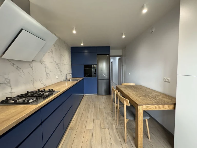 Sale of a 3-room apartment in a new building near Chaika, 85 sq.m. Lysa