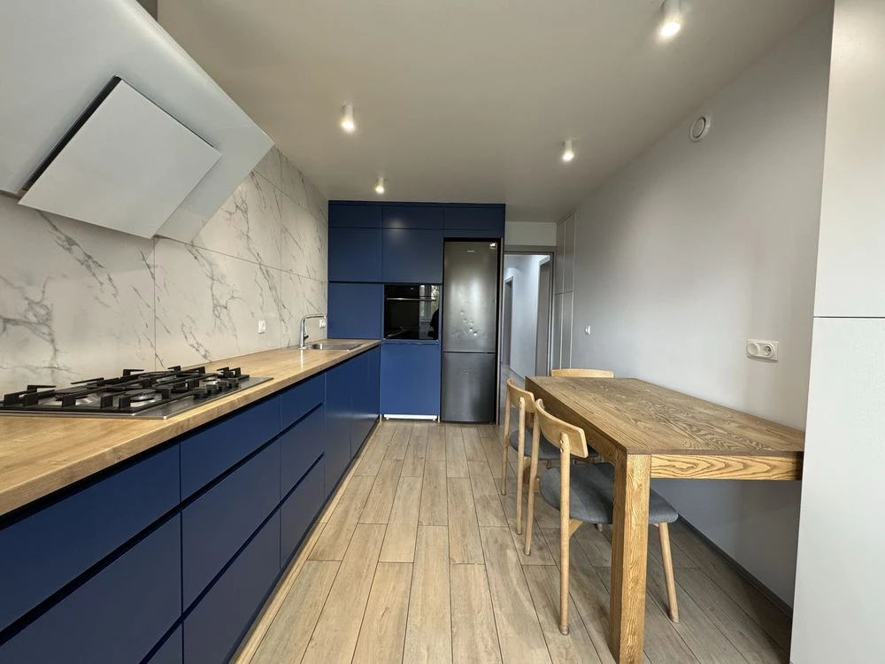 Sale of a 3-room apartment in a new building near Chaika, 85 sq.m. Lysa