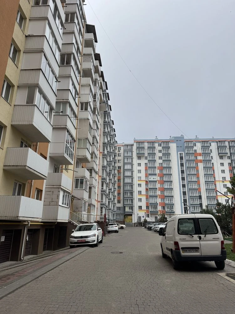 Sale of a 3-room apartment in a new building near Chaika, 85 sq.m. Lysa