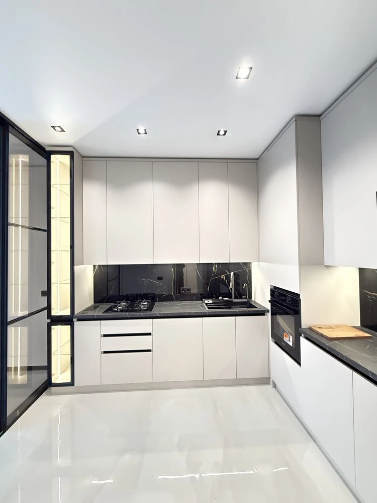 For sale! One-room apartment with a plot