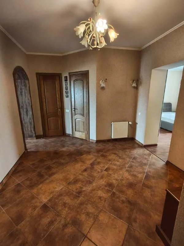 Exclusive! Sale of 2-bedroom apartment (76 sq.m.) with independent heating and fireplace