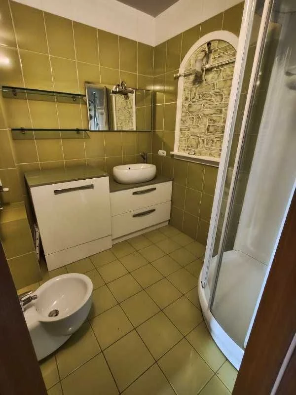Exclusive! Sale of 2-bedroom apartment (76 sq.m.) with independent heating and fireplace