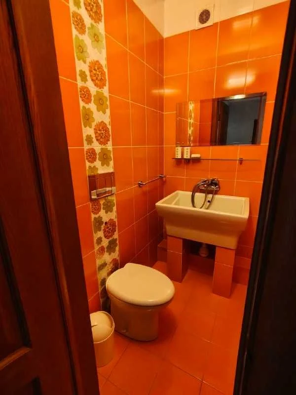 Exclusive! Sale of 2-bedroom apartment (76 sq.m.) with independent heating and fireplace