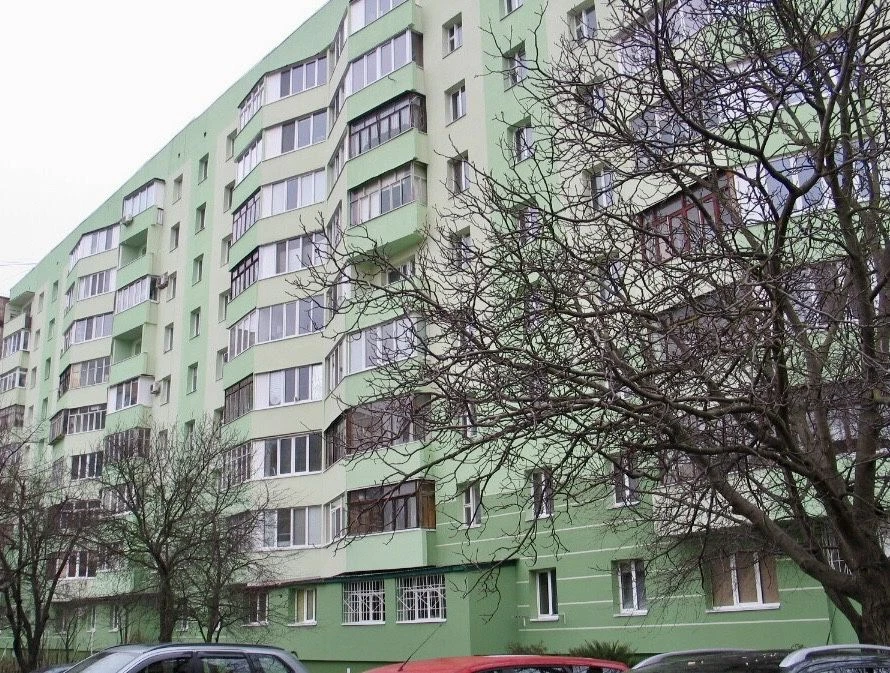 Sale of a fully furnished 1-bedroom apartment on Heroiv Dobvol'tsev Street