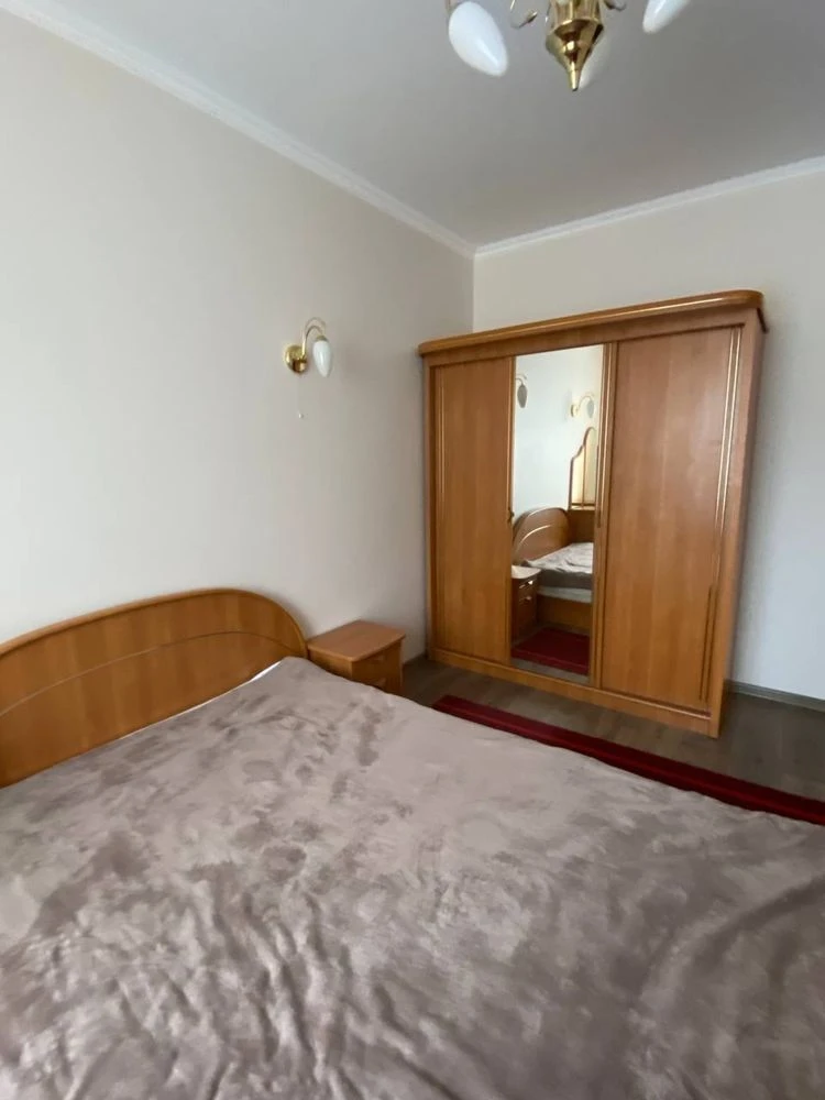 Продажа 3-комнатной квартиры в районе 33