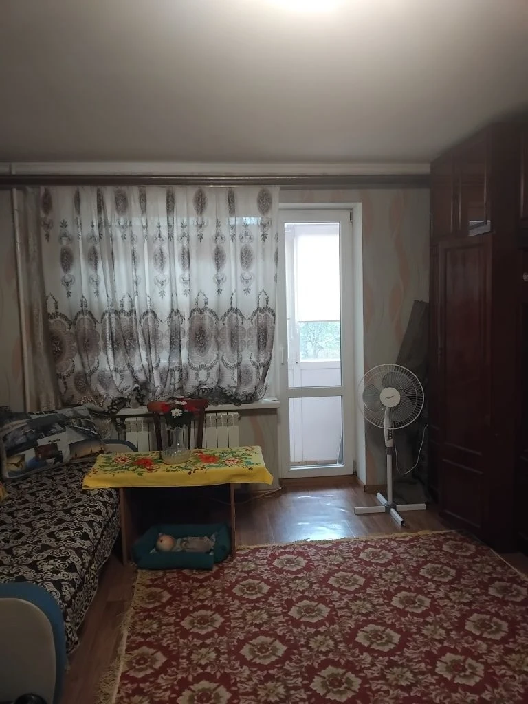 One-bedroom apartment in the area of the bus station.