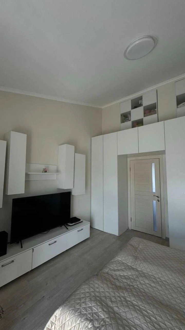 1-room apartment in New Building, $77000