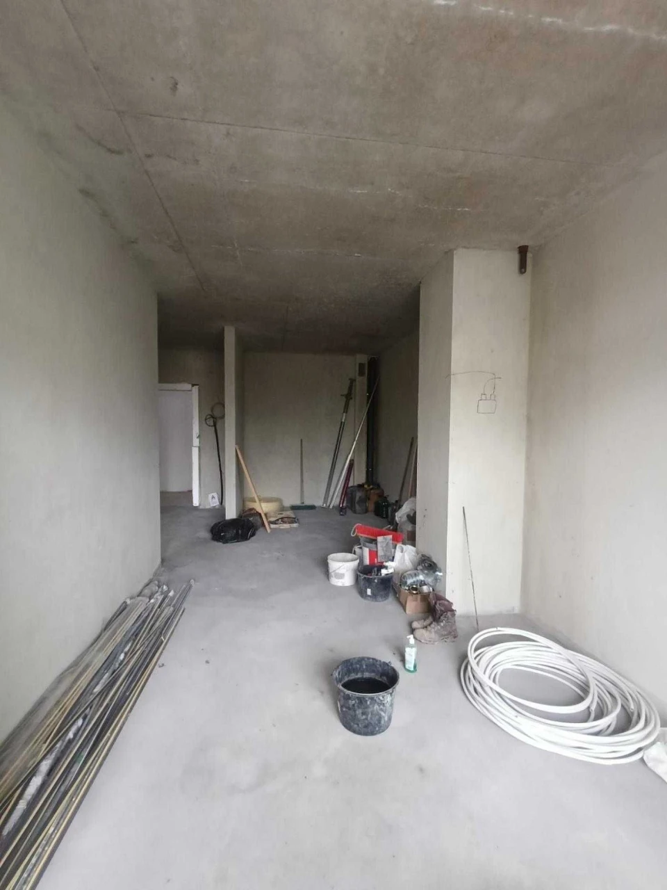 Sale of a 1-bedroom apartment in a new building, price lower than the developer's