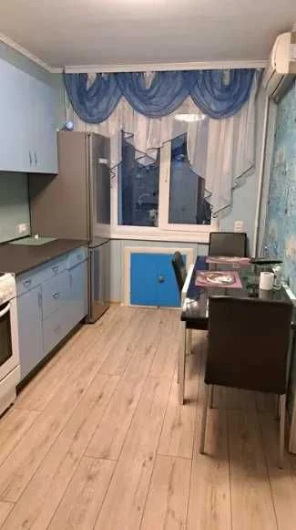 Продам 2-кімнатну квартиру, Науки 169, Гагаріна, 45 м², цегла