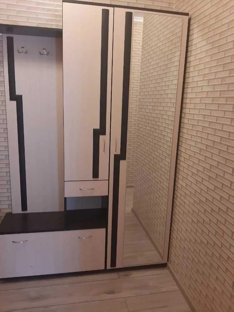 Продам 2-кімнатну квартиру, Науки 169, Гагаріна, 45 м², цегла