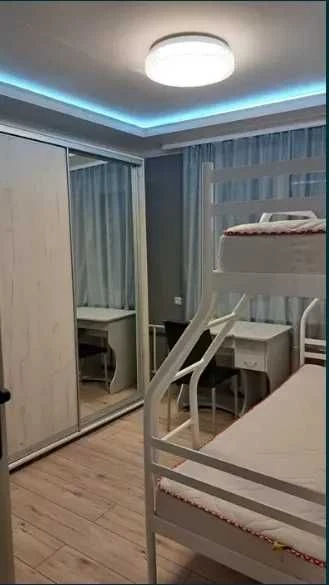 Продам 2-кімнатну квартиру, Науки 169, Гагаріна, 45 м², цегла