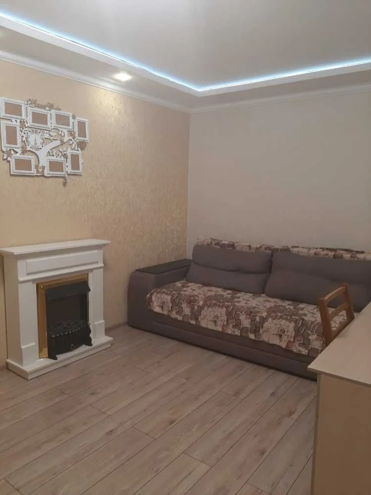 Продам 2-кімнатну квартиру, Науки 169, Гагаріна, 45 м², цегла