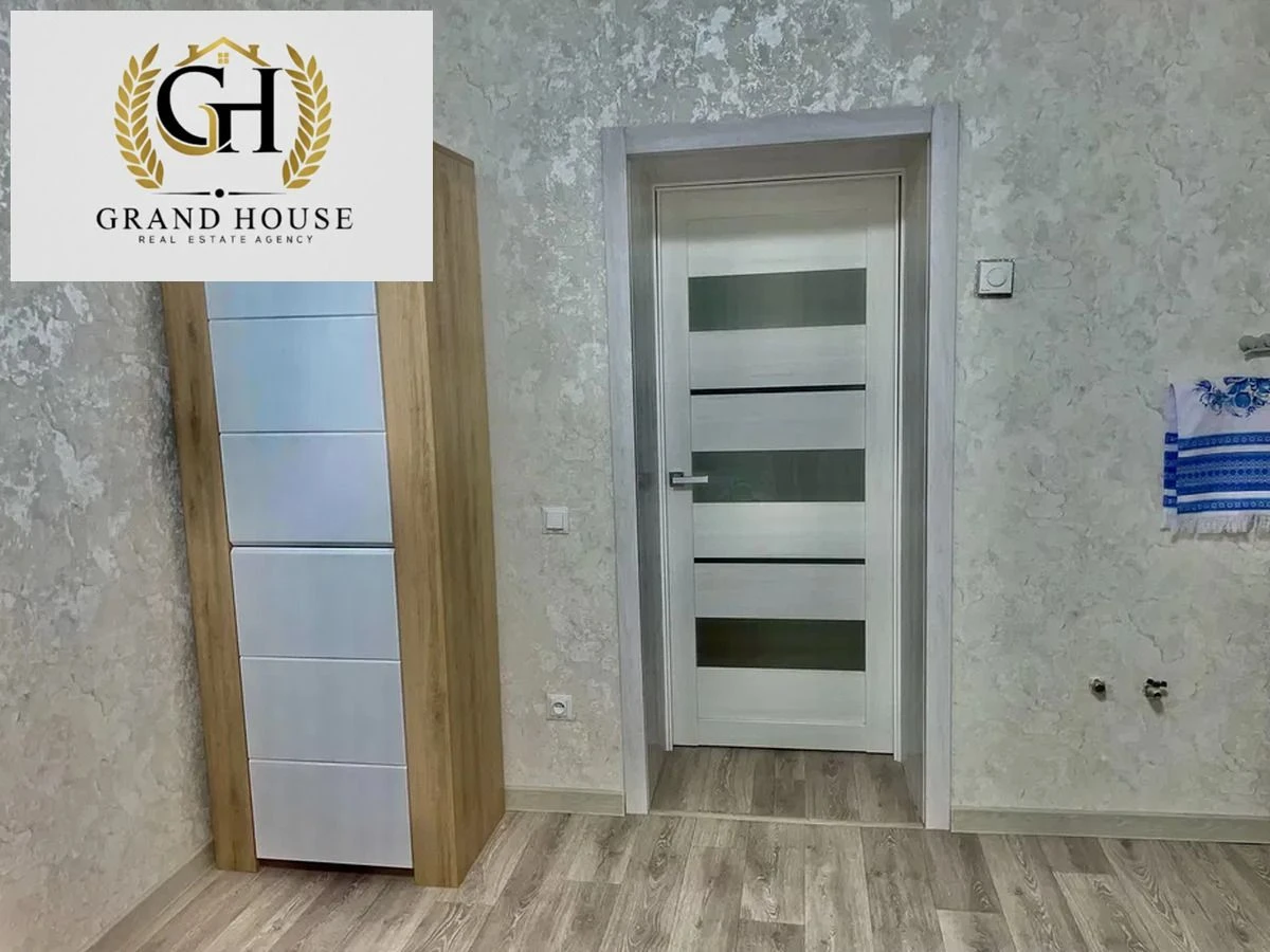 Продам крупногабаритну 2 кім біля дитячої обласної лікарні