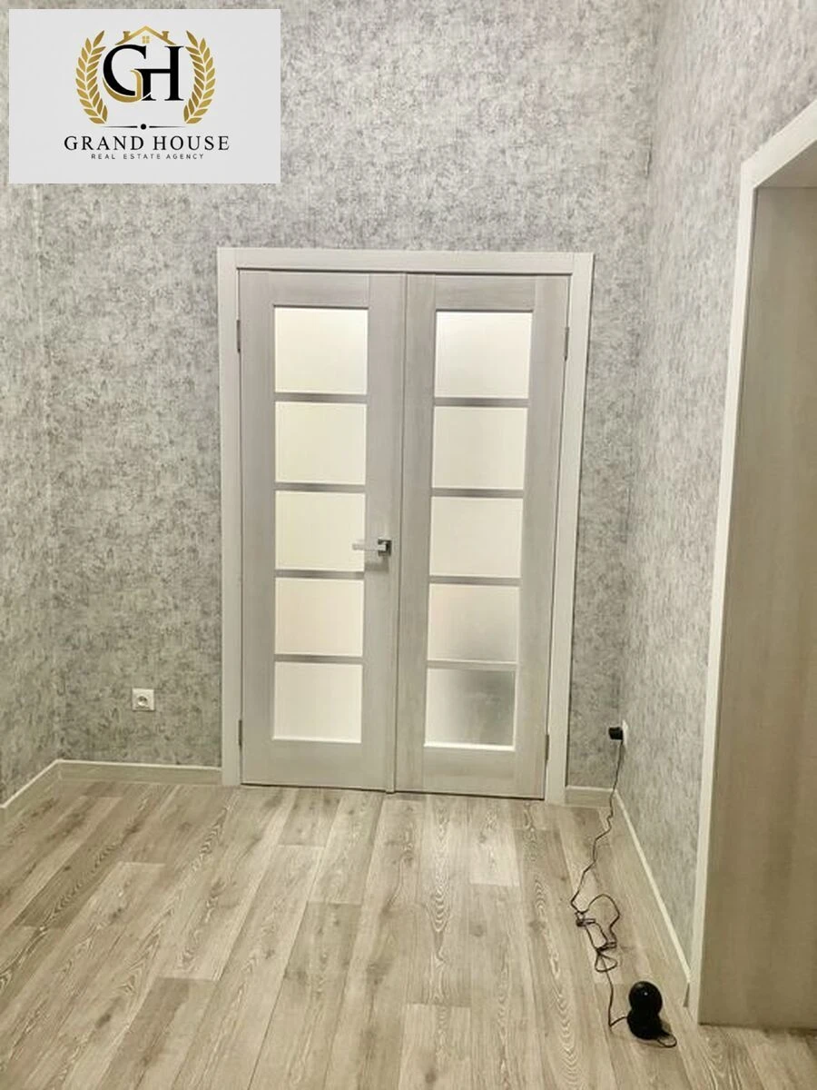 Продам крупногабаритну 2 кім біля дитячої обласної лікарні
