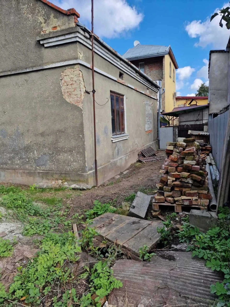 House for Sale on Ternova Street