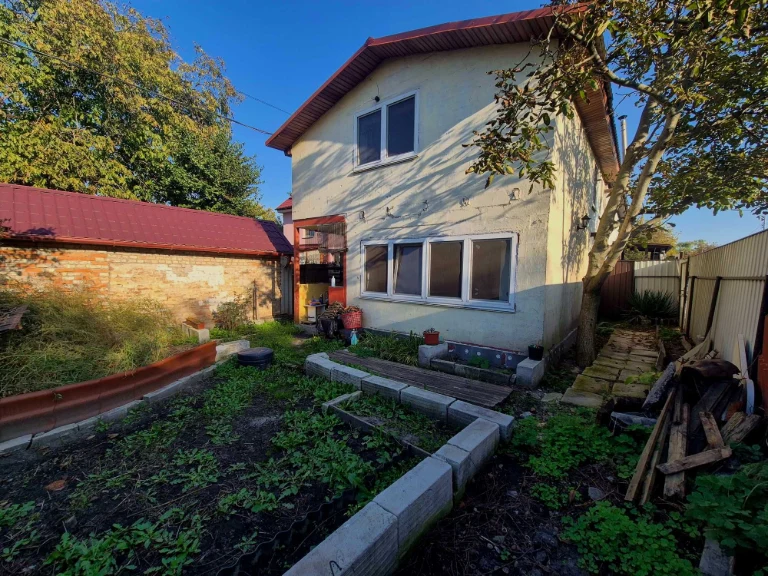 Duplex for Sale, 4 km from the "Slavutich" metro station.