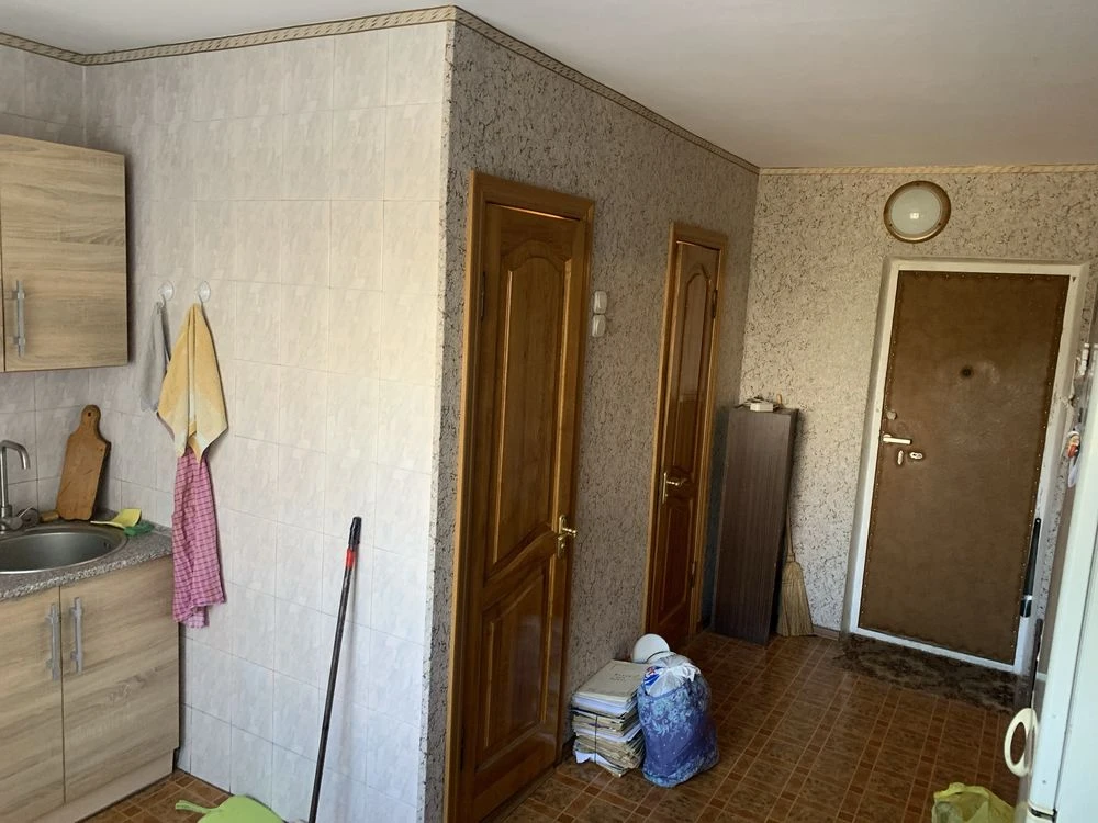 Продам трехкомнатную квартиру , 3-х комнатную квартиру на 3